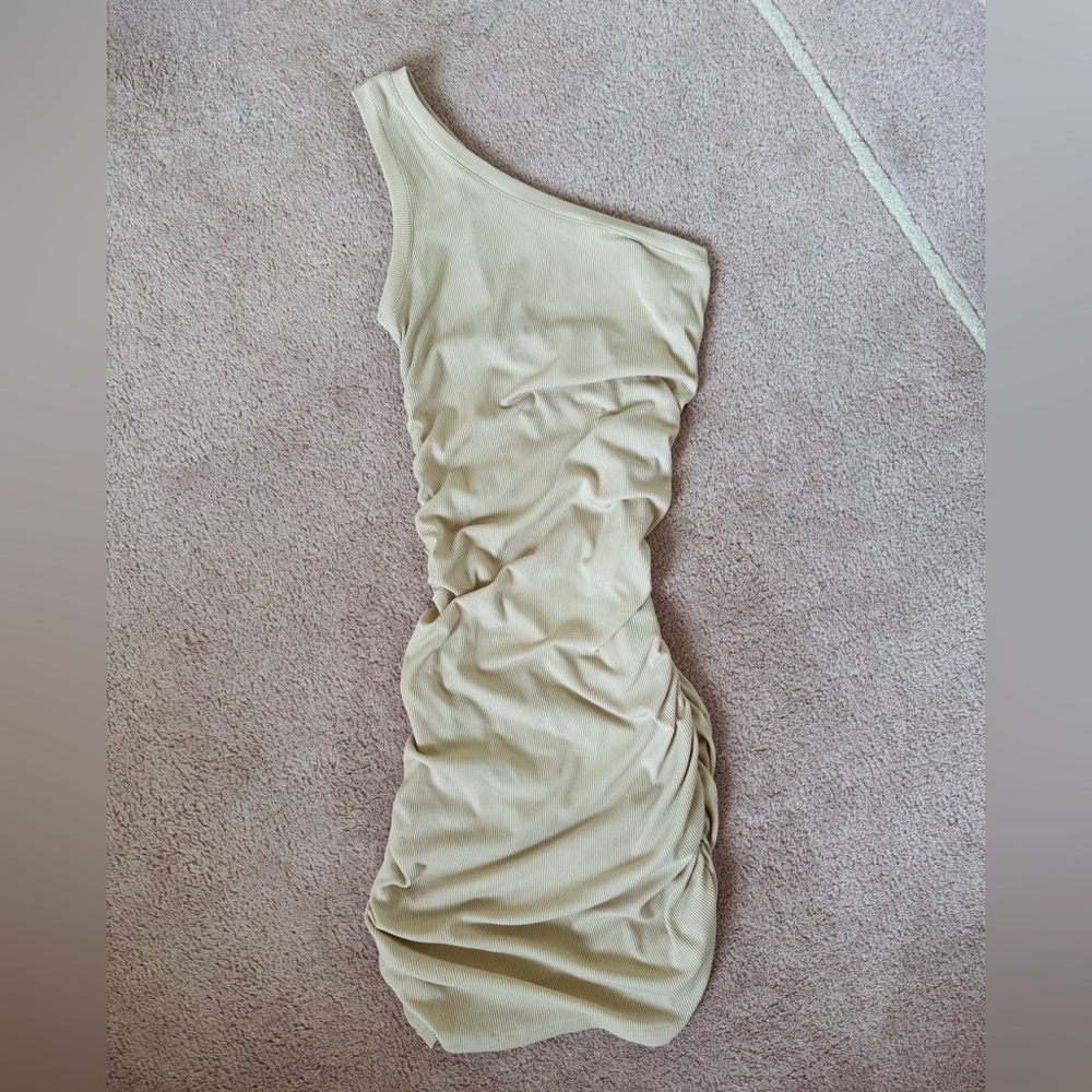 Cream One-Shoulder Bodycon Dress